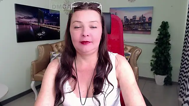 Snapshot of Lily_flower7 chatting on June 13, 2026, 5:27 am Lily flower7 online show from June 13, 2026, 5:27 am