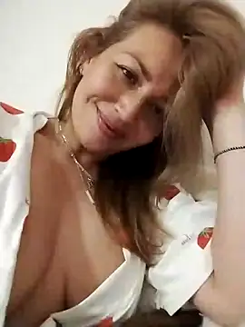 Snapshot of edithhermosa chatting on January 27, 2025, 12:22 am edithhermosa online show from January 27, 2025, 12:22 am