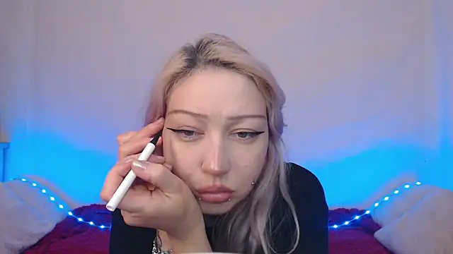 Snapshot of Emily_hardcore chatting on December 15, 2025, 9:53 pm Emily hardcore online show from December 15, 2025, 9:53 pm