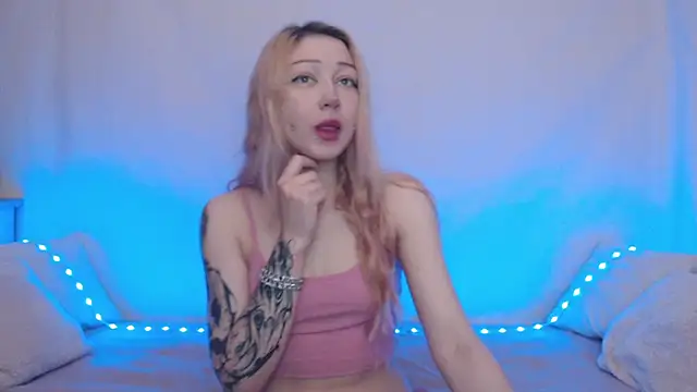 Snapshot of Emily_hardcore chatting on September 27, 2025, 10:27 pm Emily hardcore online show from September 27, 2025, 10:27 pm