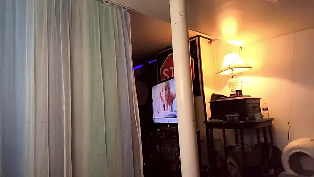 Snapshot of samone9 chatting on November 10, 2025, 4:06 am samone9 online show from November 10, 2025, 4:06 am