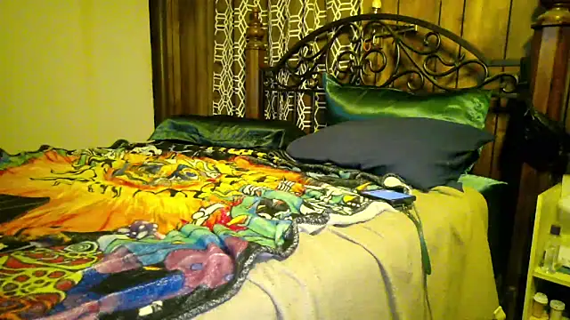 samone9 online show from April 21, 2026, 2:47 am