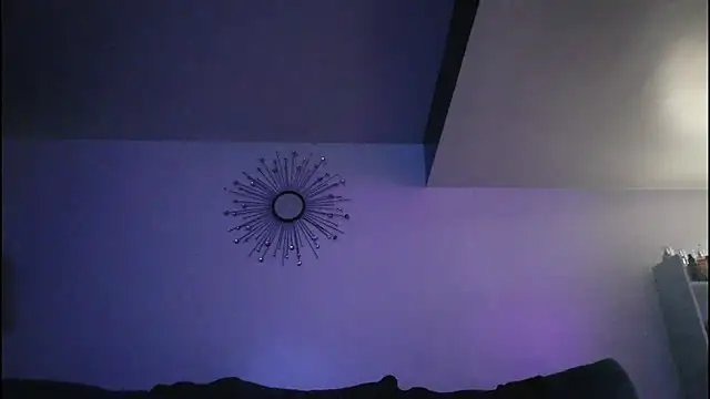 Snapshot of samone9 chatting on December 5, 2025, 3:05 am samone9 online show from December 5, 2025, 3:05 am