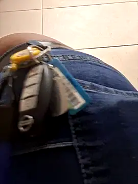 Snapshot of samone9 chatting on March 14, 2025, 9:21 pm samone9 online show from March 14, 2025, 9:21 pm