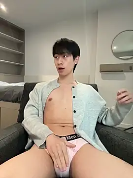 Snapshot of Rainbow967 chatting on April 14, 2026, 2:44 pm Rainbow967 online show from April 14, 2026, 2:44 pm