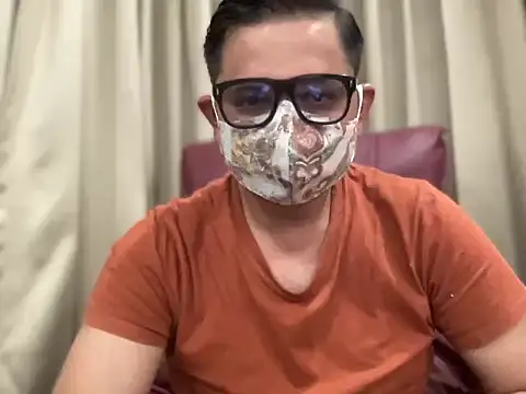 Snapshot of slavekinky001 chatting on October 5, 2025, 6:53 pm slavekinky001 online show from October 5, 2025, 6:53 pm