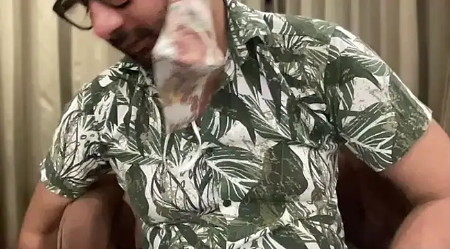 Snapshot of slavekinky001 chatting on March 19, 2025, 7:49 pm slavekinky001 online show from March 19, 2025, 7:49 pm