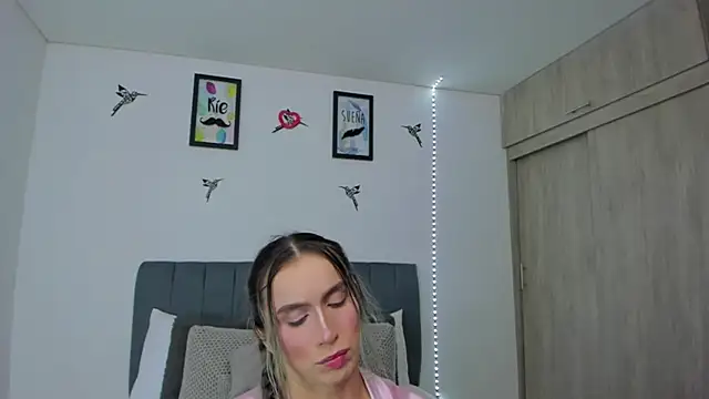 Snapshot of im_sarah34 chatting on February 22, 2026, 4:04 am im sarah34 online show from February 22, 2026, 4:04 am