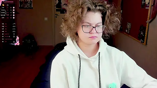 Snapshot of Sashy_Way chatting on January 28, 2025, 7:00 pm Sashy Way online show from January 28, 2025, 7:00 pm