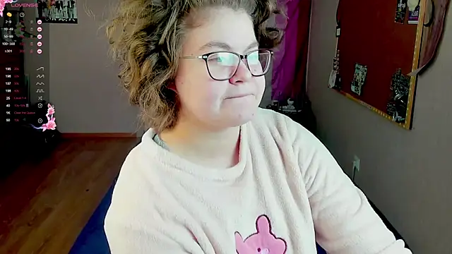 Snapshot of Sashy_Way chatting on March 21, 2025, 12:28 pm Sashy Way online show from March 21, 2025, 12:28 pm