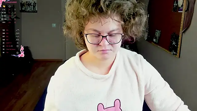 Snapshot of Sashy_Way chatting on March 8, 2025, 1:47 pm Sashy Way online show from March 8, 2025, 1:47 pm