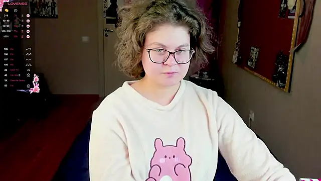 Snapshot of Sashy_Way chatting on March 8, 2025, 10:56 pm Sashy Way online show from March 8, 2025, 10:56 pm