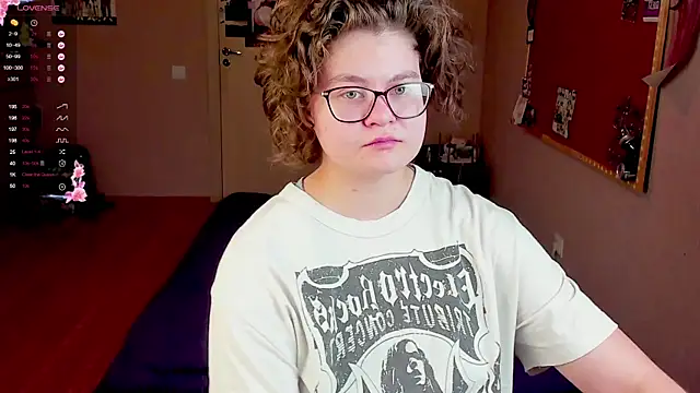 Snapshot of Sashy_Way chatting on January 23, 2025, 4:15 pm Sashy Way online show from January 23, 2025, 4:15 pm