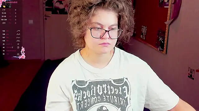 Snapshot of Sashy_Way chatting on January 11, 2025, 8:22 am Sashy Way online show from January 11, 2025, 8:22 am