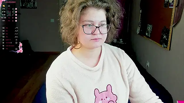 Snapshot of Sashy_Way chatting on March 9, 2025, 10:08 pm Sashy Way online show from March 9, 2025, 10:08 pm