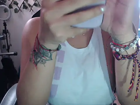 Snapshot of jeiana4u chatting on May 1, 2026, 5:51 pm jeiana4u online show from May 1, 2026, 5:51 pm