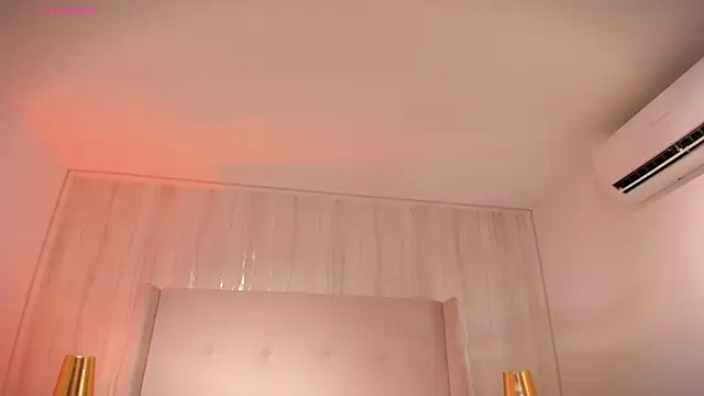 kaylarossi online show from March 2, 2026, 7:32 pm