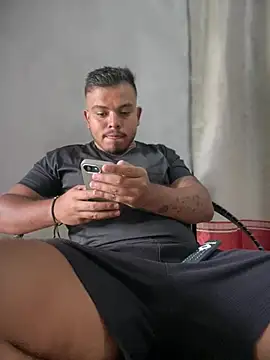 Snapshot of Naughty_Charly chatting on April 17, 2026, 12:52 pm Naughty Charly online show from April 17, 2026, 12:52 pm