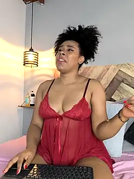 Snapshot of EmmilyBrant chatting on February 19, 2025, 10:53 pm EmmilyBrant online show from February 19, 2025, 10:53 pm