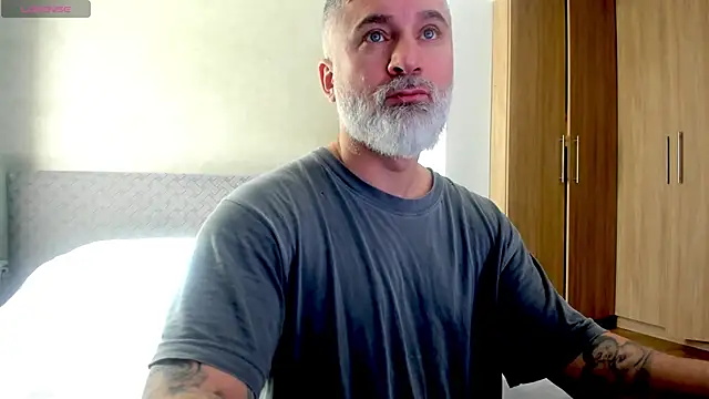 Snapshot of BlowMyXXL chatting on March 4, 2025, 9:07 am BlowMyXXL online show from March 4, 2025, 9:07 am