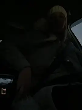 Snapshot of MerlinDave chatting on November 19, 2025, 1:38 am MerlinDave online show from November 19, 2025, 1:38 am