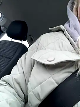 Snapshot of MerlinDave chatting on October 28, 2025, 1:28 am MerlinDave online show from October 28, 2025, 1:28 am