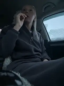 Snapshot of MerlinDave chatting on November 26, 2025, 2:11 am MerlinDave online show from November 26, 2025, 2:11 am