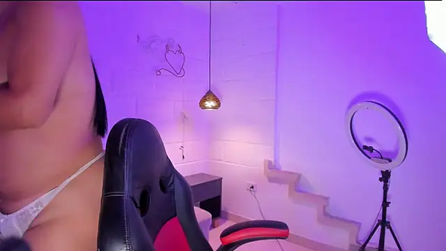 Snapshot of sarajhonson_dl chatting on February 18, 2026, 4:58 pm sarajhonson dl online show from February 18, 2026, 4:58 pm