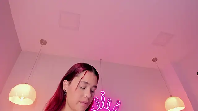 violeth hill online show from November 29, 2025, 7:58 pm