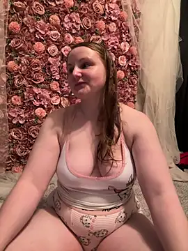 Snapshot of GingerSnap33 chatting on March 13, 2026, 11:54 pm GingerSnap33 online show from March 13, 2026, 11:54 pm