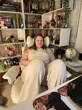 Snapshot of GingerSnap33 chatting on November 1, 2025, 1:34 am GingerSnap33 online show from November 1, 2025, 1:34 am