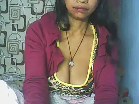 Snapshot of nene_belle chatting on July 8, 2026, 7:36 pm nene belle online show from July 8, 2026, 7:36 pm