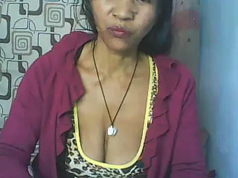 Snapshot of nene_belle chatting on July 8, 2026, 7:20 am nene belle online show from July 8, 2026, 7:20 am