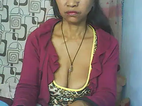 Snapshot of nene_belle chatting on July 9, 2026, 7:42 am nene belle online show from July 9, 2026, 7:42 am