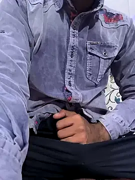 toxicboy121212 online show from January 8, 2025, 4:44 pm