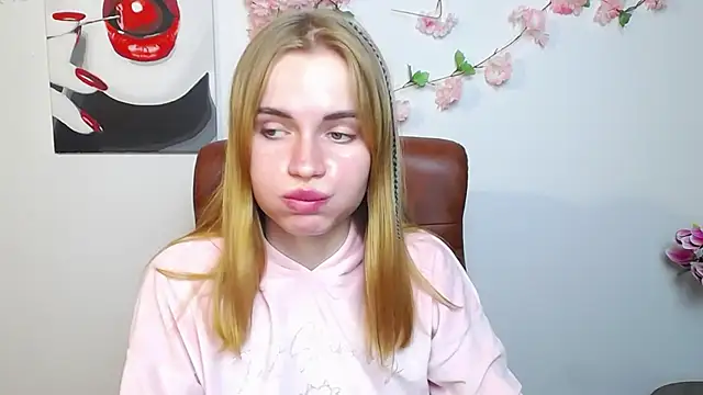 Snapshot of MargaritaKiss chatting on November 11, 2025, 8:47 pm MargaritaKiss online show from November 11, 2025, 8:47 pm