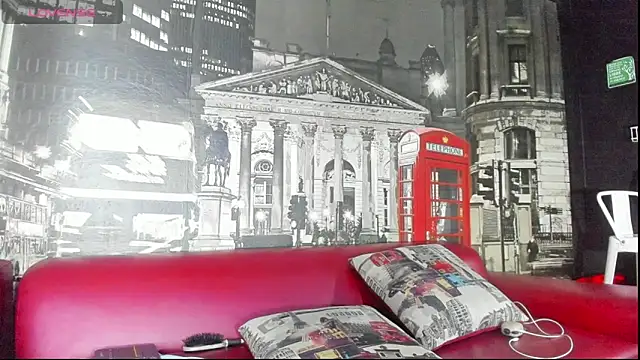 Snapshot of CloeRodriguez chatting on January 9, 2026, 4:08 am CloeRodriguez online show from January 9, 2026, 4:08 am