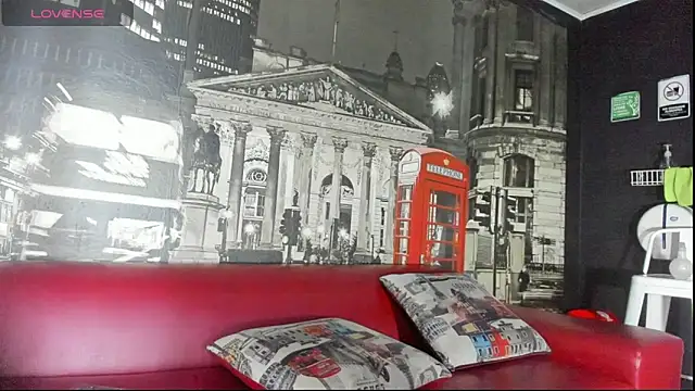 Snapshot of CloeRodriguez chatting on March 21, 2026, 8:57 pm CloeRodriguez online show from March 21, 2026, 8:57 pm