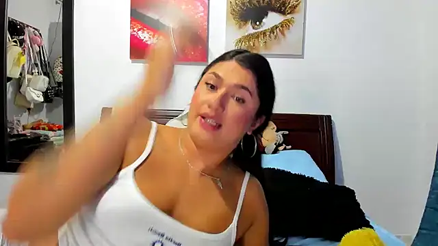 Snapshot of aleziiacam chatting on November 6, 2025, 12:47 am aleziiacam online show from November 6, 2025, 12:47 am