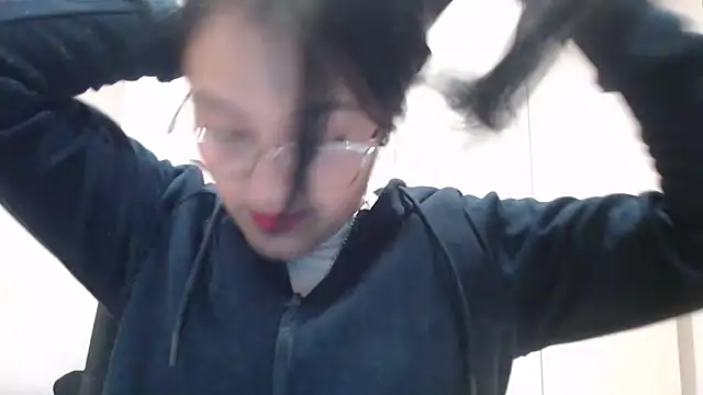 Snapshot of Alisha_99 chatting on November 17, 2025, 5:50 pm Alisha 99 online show from November 17, 2025, 5:50 pm