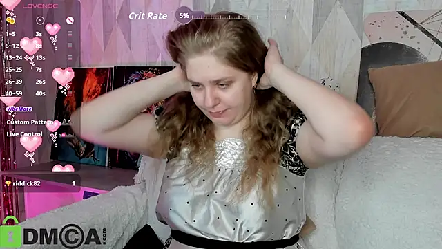 Snapshot of Megan_Violer chatting on October 21, 2025, 5:23 pm Megan Violer online show from October 21, 2025, 5:23 pm