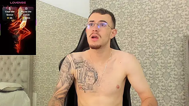 Snapshot of CodyWalkerR chatting on November 12, 2025, 5:17 pm CodyWalkerR online show from November 12, 2025, 5:17 pm