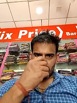 Snapshot of absoluteright chatting on November 18, 2025, 6:28 am absoluteright online show from November 18, 2025, 6:28 am