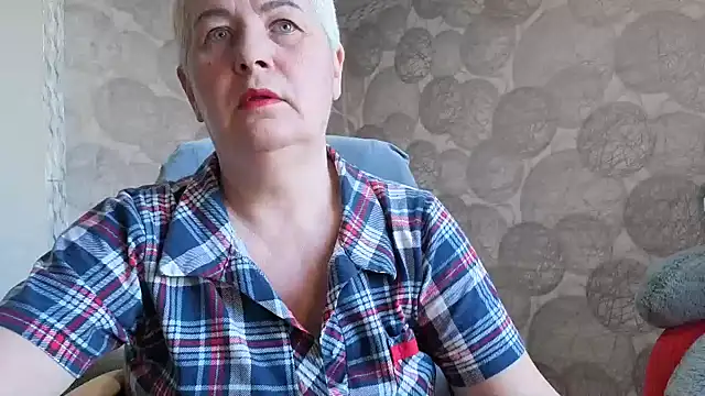 Snapshot of NicoleOlla chatting on February 16, 2026, 3:05 am NicoleOlla online show from February 16, 2026, 3:05 am