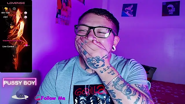 Snapshot of princeFtm chatting on November 25, 2025, 1:22 pm princeFtm online show from November 25, 2025, 1:22 pm