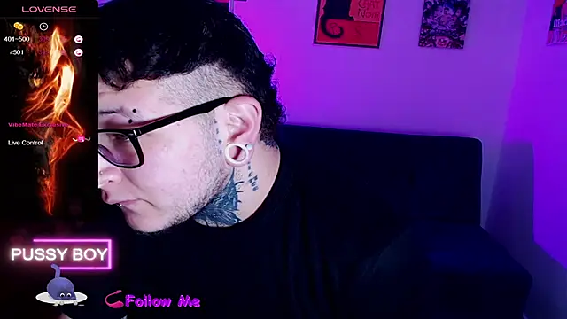 Snapshot of princeFtm chatting on September 9, 2025, 4:49 pm princeFtm online show from September 9, 2025, 4:49 pm