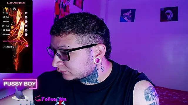 Snapshot of princeFtm chatting on November 27, 2025, 1:22 pm princeFtm online show from November 27, 2025, 1:22 pm