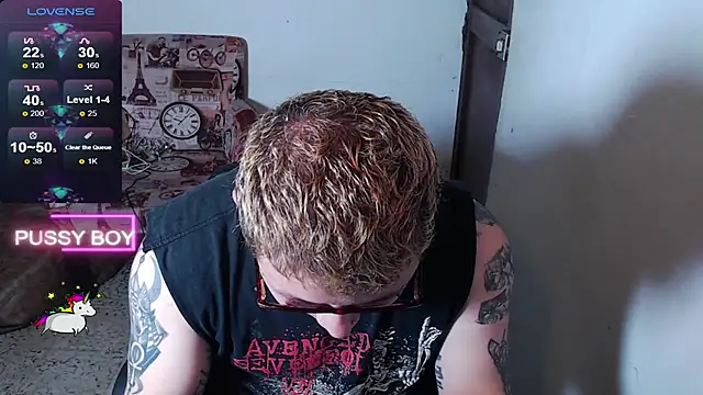 Snapshot of princeFtm chatting on March 1, 2025, 5:27 pm princeFtm online show from March 1, 2025, 5:27 pm