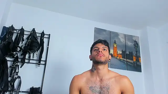 Snapshot of JuanBlade chatting on October 26, 2025, 12:44 am JuanBlade online show from October 26, 2025, 12:44 am