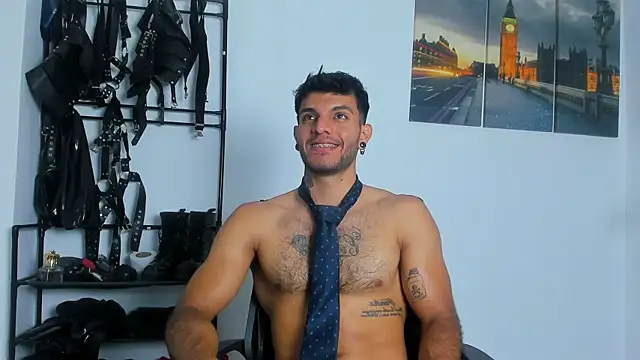 Snapshot of JuanBlade chatting on October 23, 2025, 4:33 am JuanBlade online show from October 23, 2025, 4:33 am